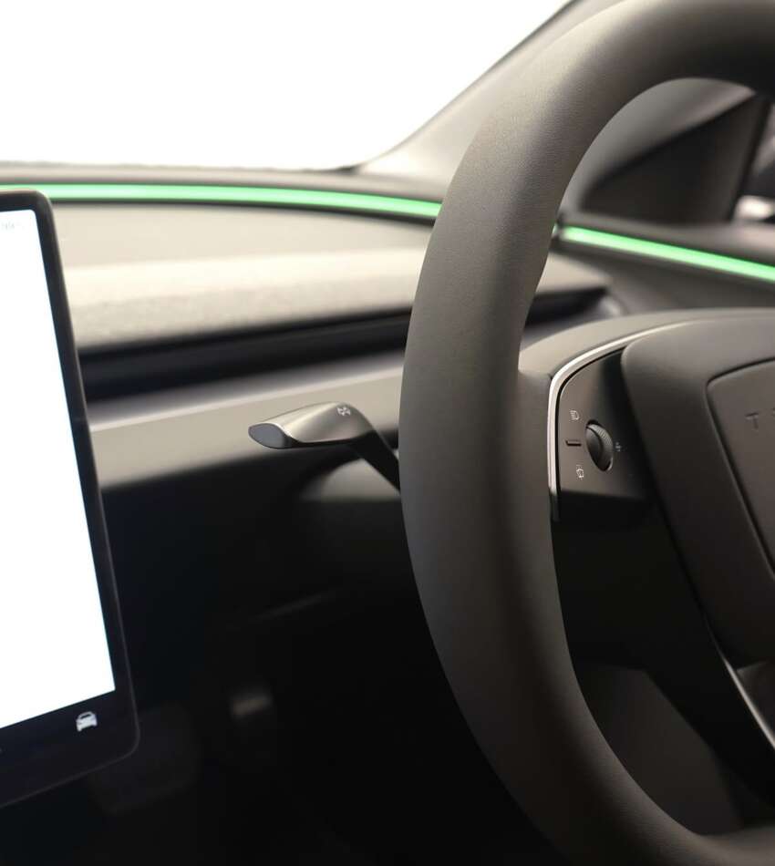 Tesla Model 3 Highland turun harga sehingga RM13k di Malaysia – terima tuil lampu isyarat, kamera hadapan 1978672