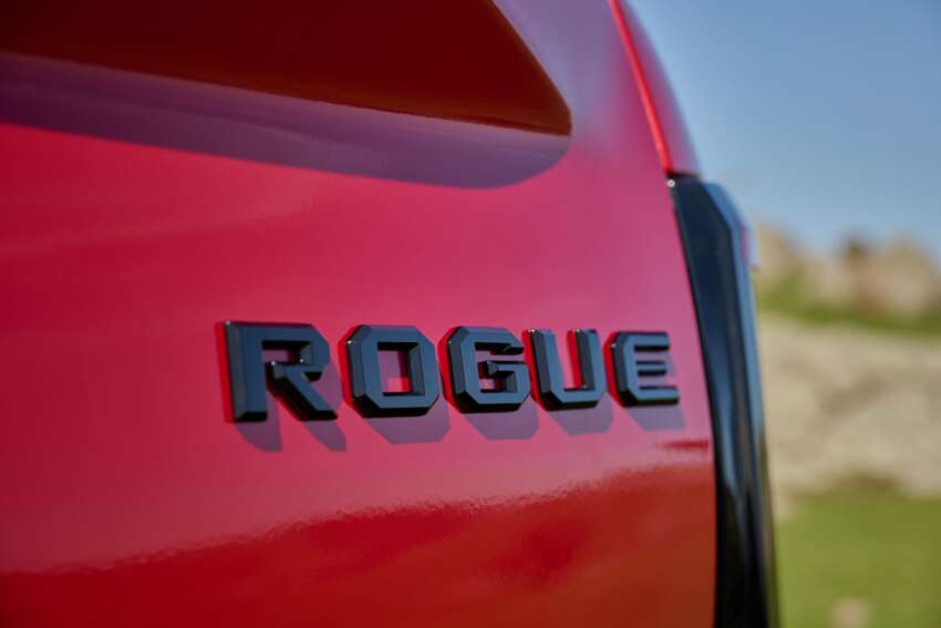 2026 Toyota Hilux Travo – heavy facelift, 2.8L diesel standard, EV with 240 km WLTP range, RM99k-RM192k 1996633