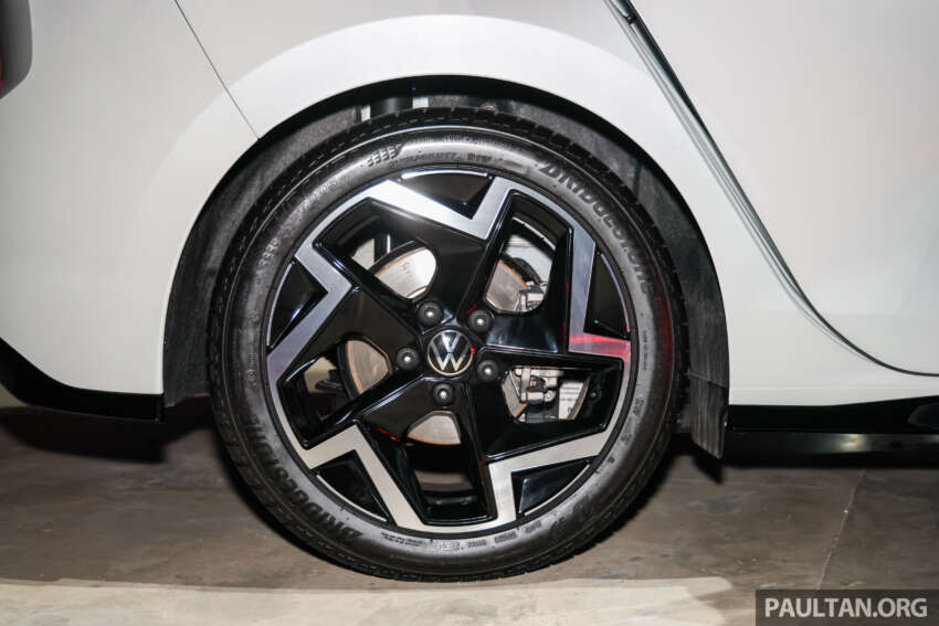 Volkswagen Golf Mk8.5 in Malaysia – R-Line with 150 PS 1.5L MHEV, dry DSG; GTI 265 PS RM250k with VAP 1993923