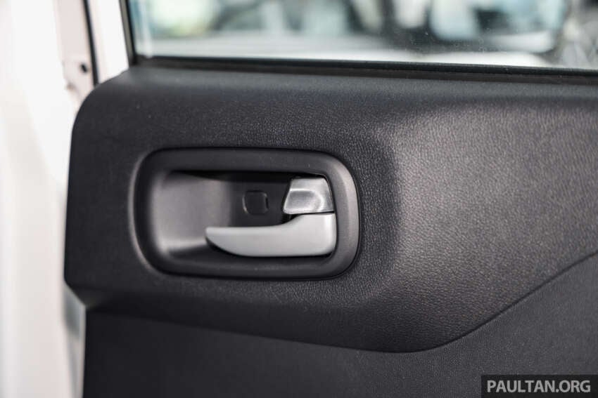 Proton Saga MC3 Standard 2026 – galeri penuh varian paling murah; enjin 1.5L 120 PS/150 Nm, 4AT, RM38k 2008009