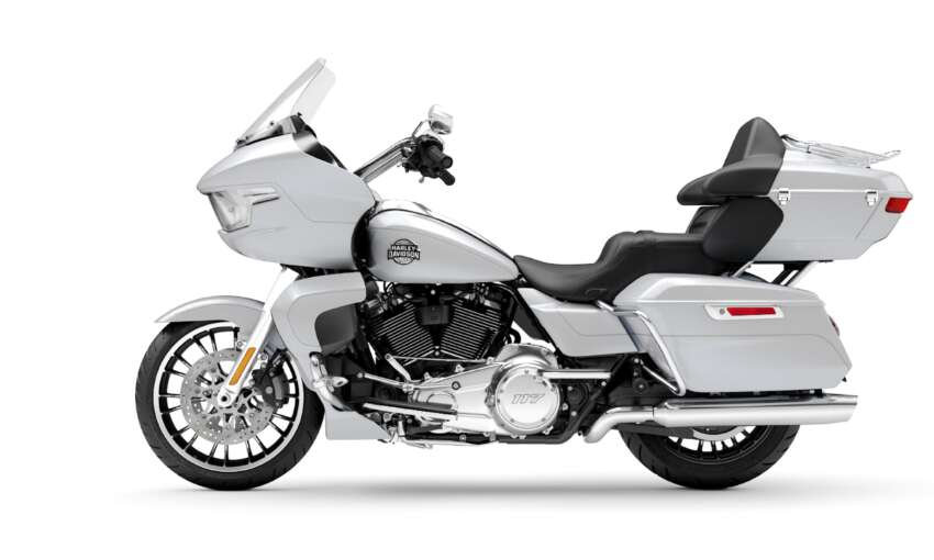 2026 Harley-Davidson Street Glide Limited and Road Glide Limited tourers debut with upgrades 2028703