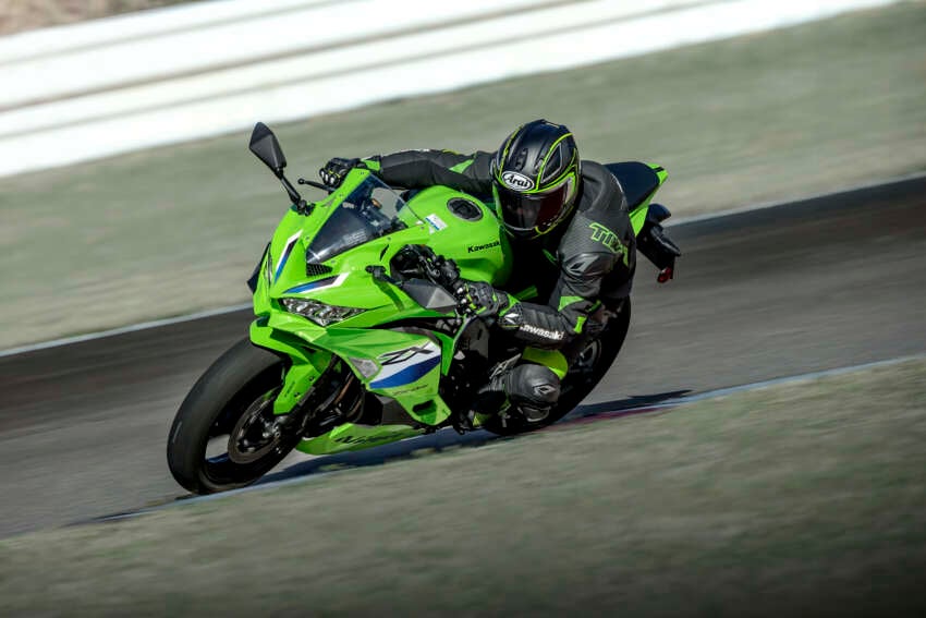 2026 Kawasaki Ninja ZX-4RR and ZX-4R SE make Malaysia debut, priced at RM42,999 and RM40,999 2030942