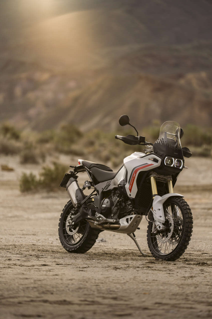 2026 Ducati DesertX updated, new chassis, TFT screen 2044539