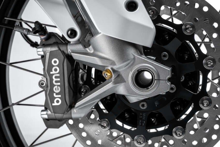 2026 Ducati DesertX updated, new chassis, TFT screen 2044569