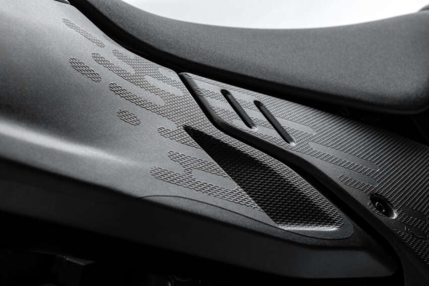 2026 Ducati DesertX updated, new chassis, TFT screen 2044583