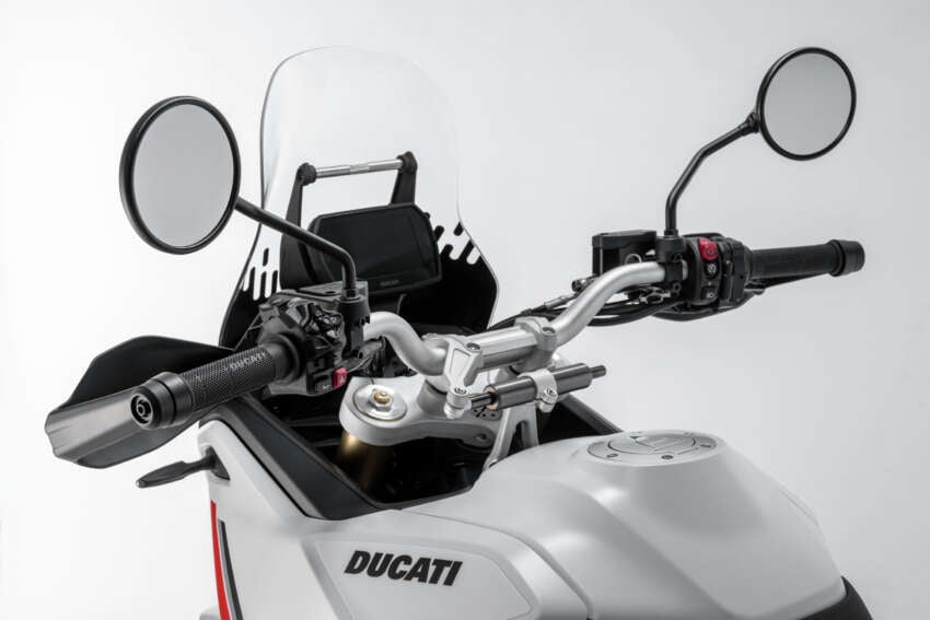 2026 Ducati DesertX updated, new chassis, TFT screen 2044587