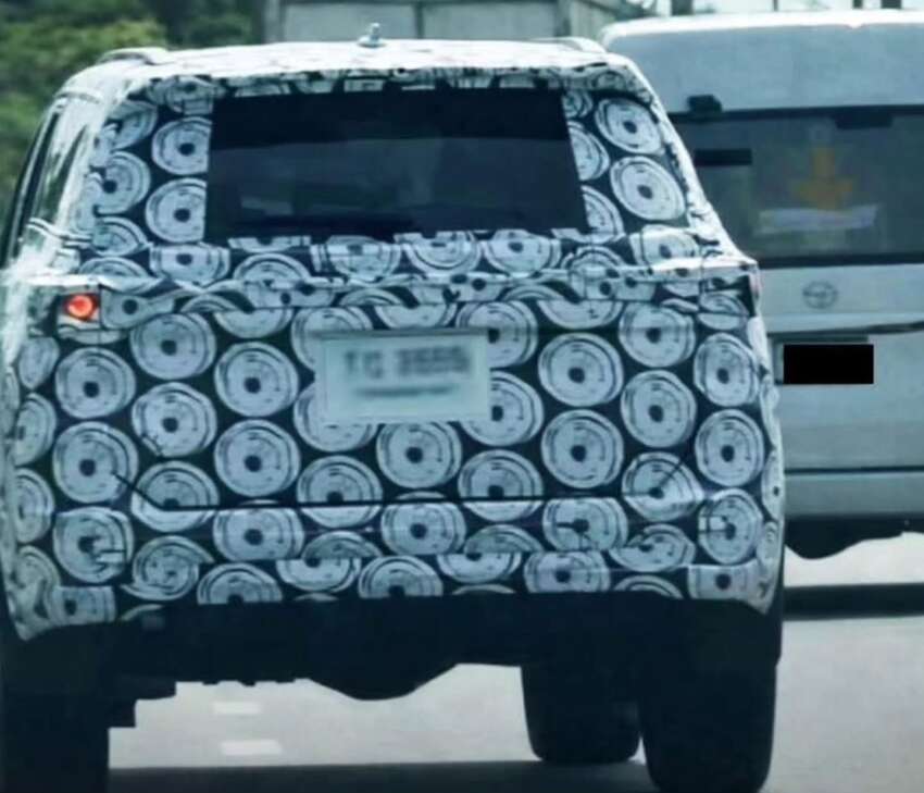 2026 Toyota Fortuner spied – based on new Hilux, heavy facelift with carryover body structure 2044205