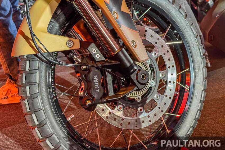 Brixton Crossfire Storr 500 dilancarkan untuk pasaran Malaysia – dua silinder 486 cc, RM30k termasuk beg 2035499