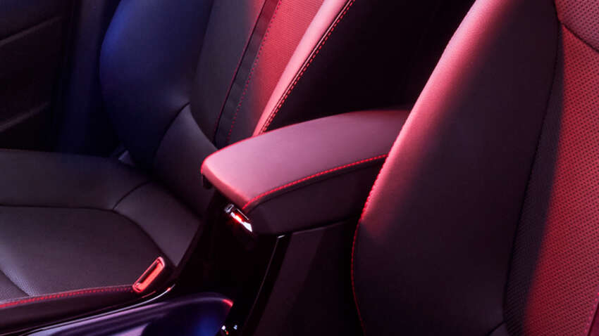 2026 Toyota Corolla Cross HEV GR Sport – new grille, extra GR logos, sportier cabin, same RM149k price 2038479