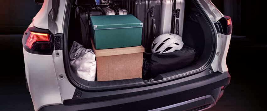 2026 Toyota Corolla Cross HEV GR Sport – new grille, extra GR logos, sportier cabin, same RM149k price 2038493