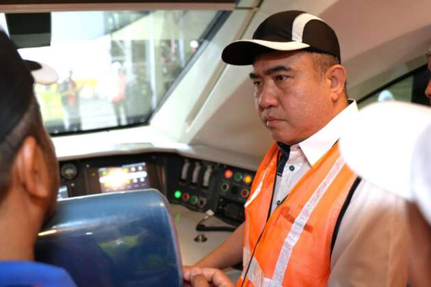 Beberapa buah tren LRT Laluan Kelana Jaya dikeluarkan dari perkhidmatan hari ini