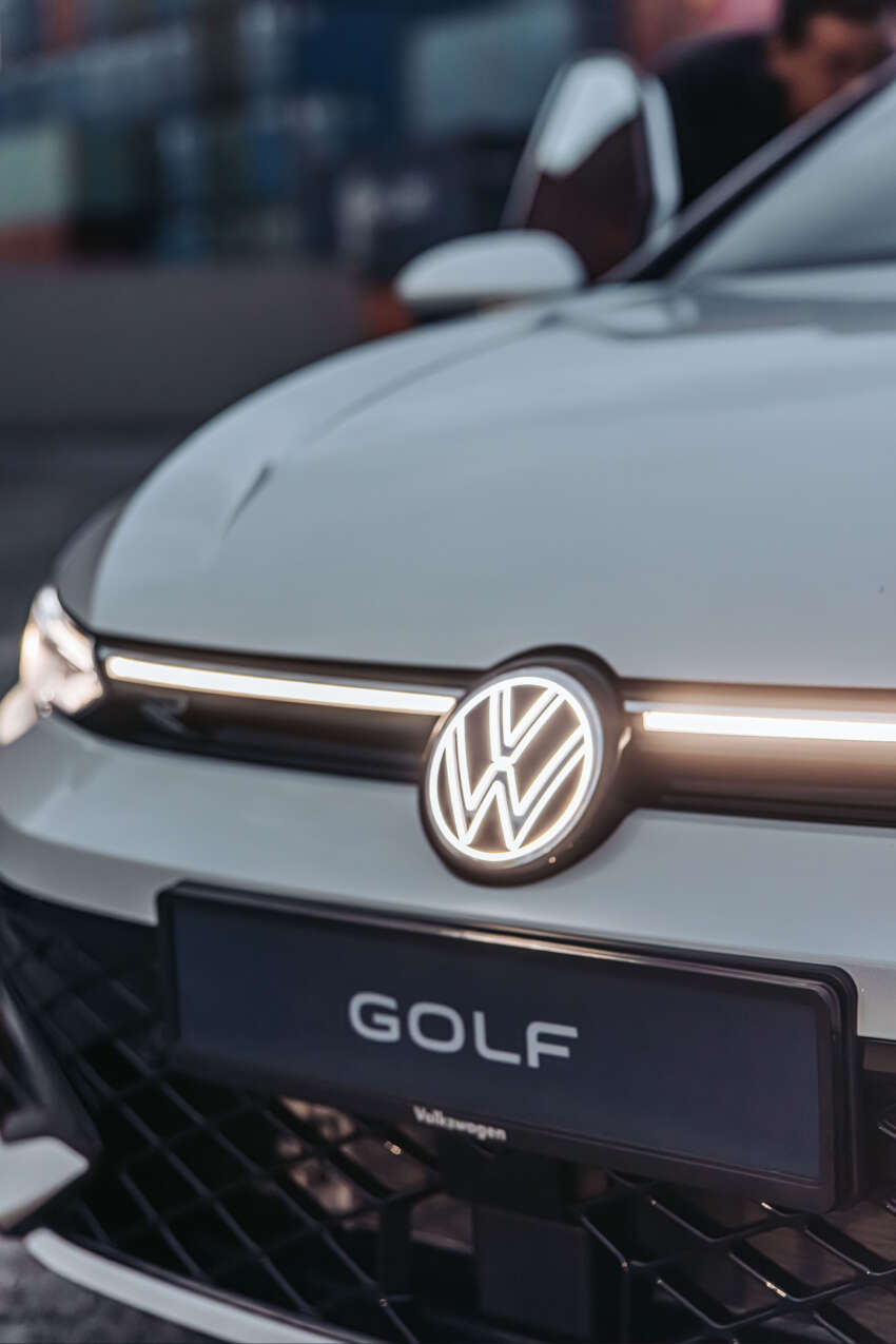 Volkswagen Golf Mk8.5 1.5 eTSI R-Line now in Malaysia – RM185,990, first 50 early birds get RM6k off 2037619