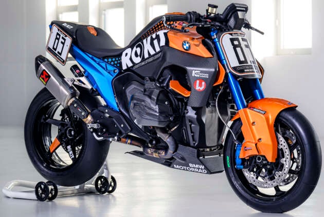 BMW Motorrad shows R 1300 R Superhooligan