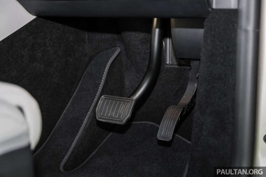 Tesla Model Y L previewed in Malaysia – stretched 6-seater, 681 km WLTP, adaptive damping, launch Apr 1 2057779