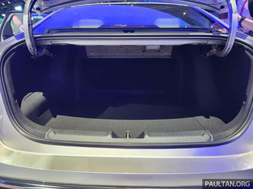 Geely Galaxy Starshine 6 in Beijing – PHEV version of Emgrand; next Proton S70, future Proton eMas sedan? 2071071