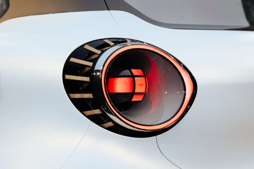 smart Concept #2 previews 2-seat EV – under 300 km range, Oct debut, coming to Malaysia under Proton? 2070472