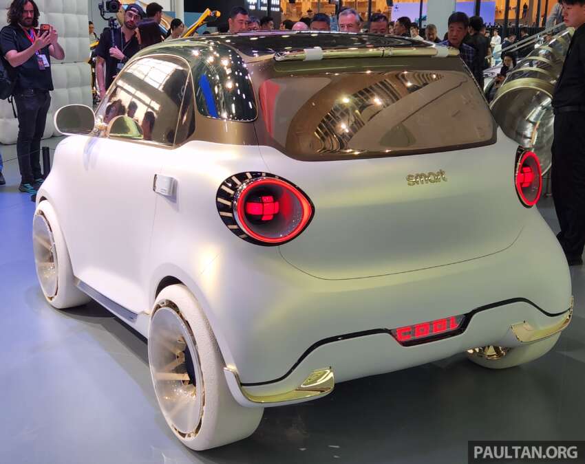 smart Concept #2 makes world debut in Beijing – tiny EV designed by Mercedes-Benz, engineered by Geely 2072085