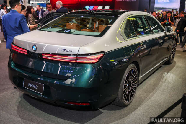 BMW i7 2026 facelift di Beijing — model flagship elektrik G7 dengan tambahan jarak, gaya lebih segar
