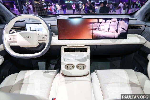 Dongfeng Nissan NX8 on display in Beijing – available with EV or REEV powertrain; priced from RM92k