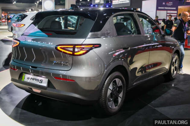 Proton eMas 5 CKD shown in Malaysia – new tonneau cover standard since June 1, still 325 km, fr RM57k