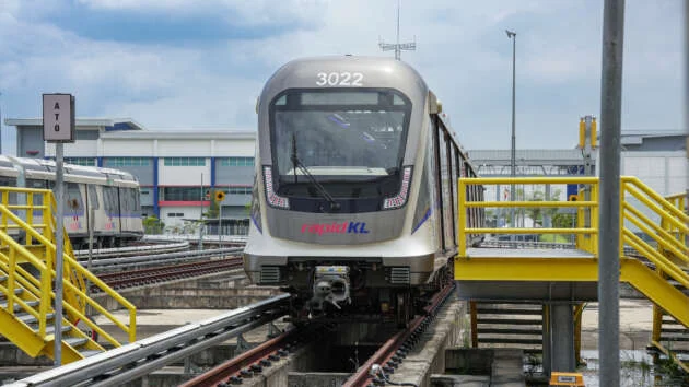 Rapid KL confirms electrical mishap incident involving a train on the LRT3 Shah Alam Line on July 4