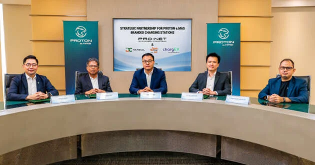 Pro-Net partners with DC Handal, JomCharge, ChargeEV to introduce Proton eMas-branded EV charging stations