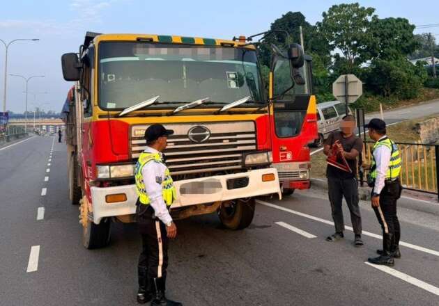 Kajang police seize four lorries in heavy vehicle ops