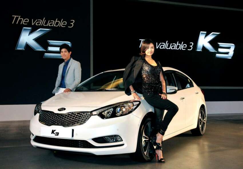 VIDEO: Second-gen Kia Forte details revealed! 132941
