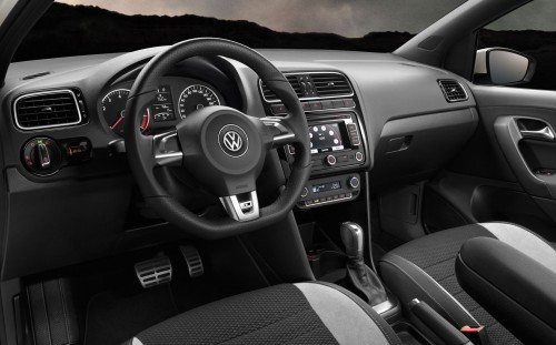 552955_VW_5153b Volkswagen Polo R Line – gets more aggressive styling