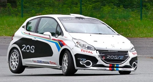 555220_67661peu-2012013033_b Peugeot 208 R2 Rally Car – a race-ready car you can buy