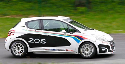 555222_67661peu-2012013037_b Peugeot 208 R2 Rally Car – a race-ready car you can buy