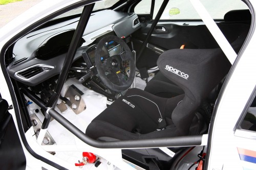 555231_67661peu-2012013062_b Peugeot 208 R2 Rally Car – a race-ready car you can buy