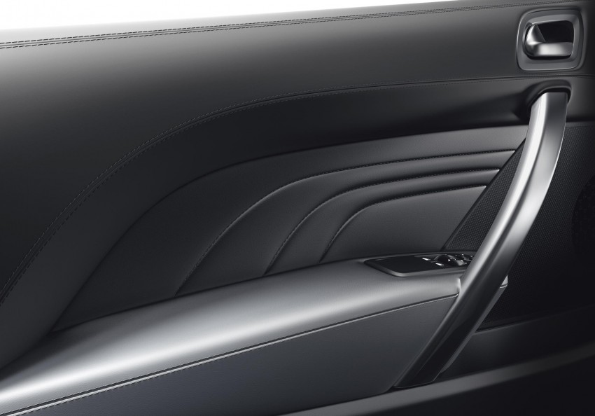 Peugeot RCZ facelift: first photos, attending Paris 130747