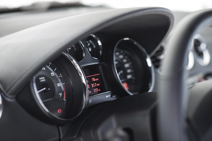 Peugeot RCZ facelift: first photos, attending Paris 130764