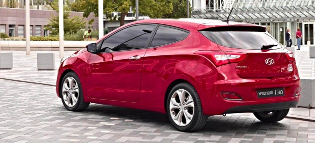 598568_69097hyu-i30 3door rear Hyundai i30 three-door hatch for Paris world debut