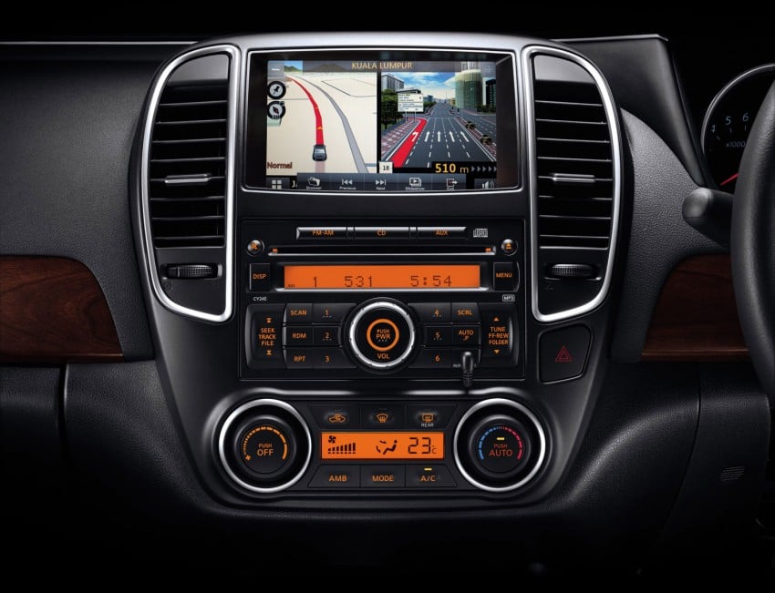 Nissan Sylphy updated – two trim levels, plenty of new kit 92152