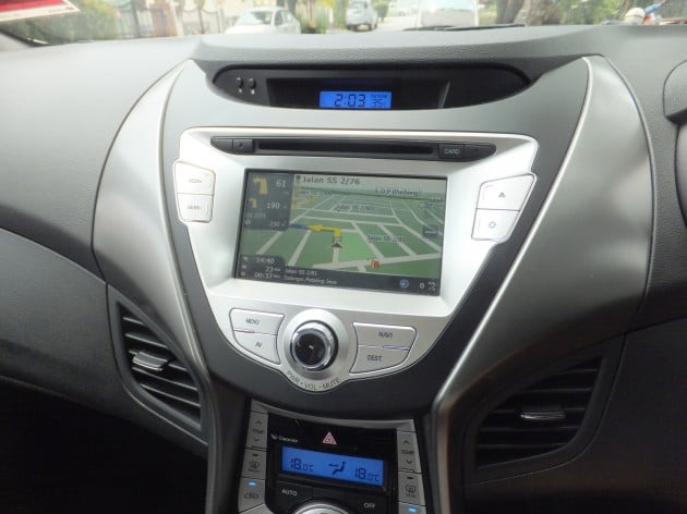 DSCF2581 Hyundai Elantra MD 1.8 Premium test drive review