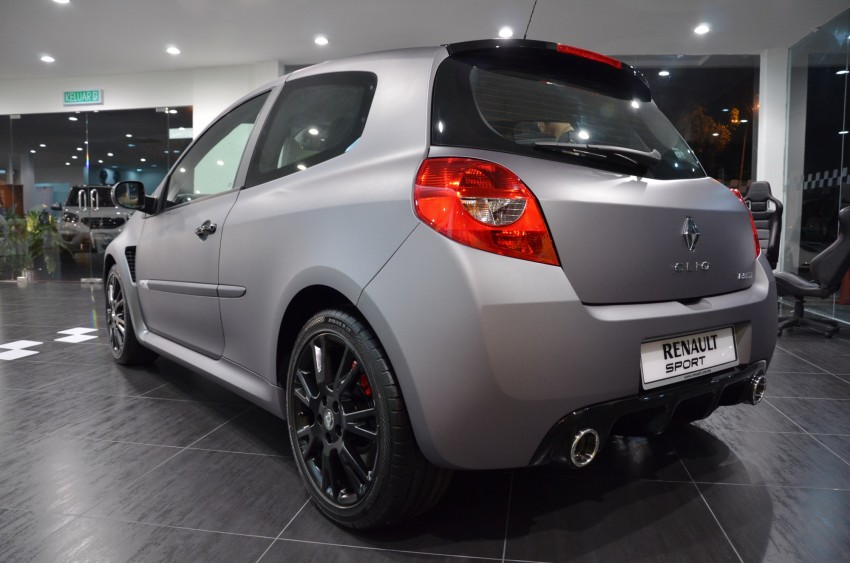 Renault Clio R.S “Ange & Démon” rolls in – RM199k 111078