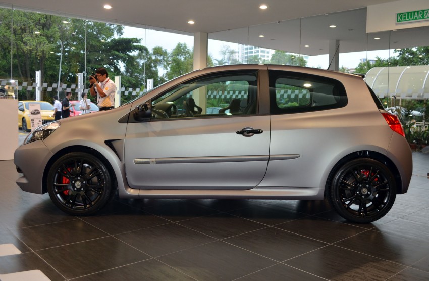Renault Clio R.S “Ange & Démon” rolls in – RM199k 110802