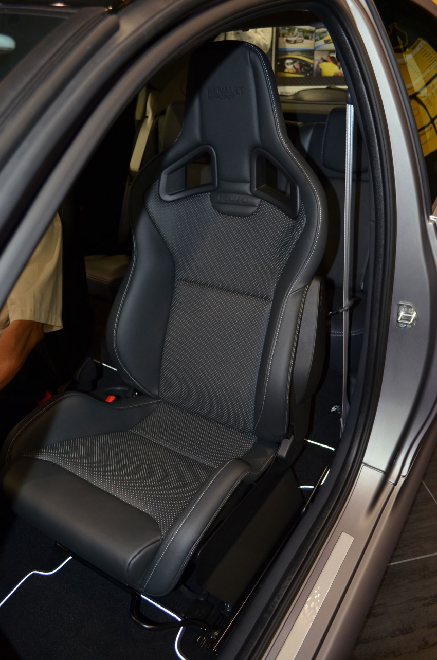 Renault Clio R.S “Ange & Démon” rolls in – RM199k 110807