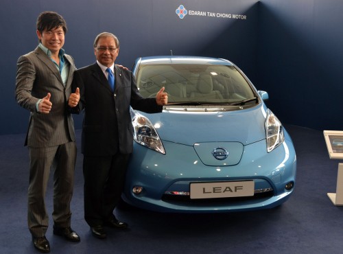 DSC_0138b Nissan Leaf driven around the block – you can try it too!