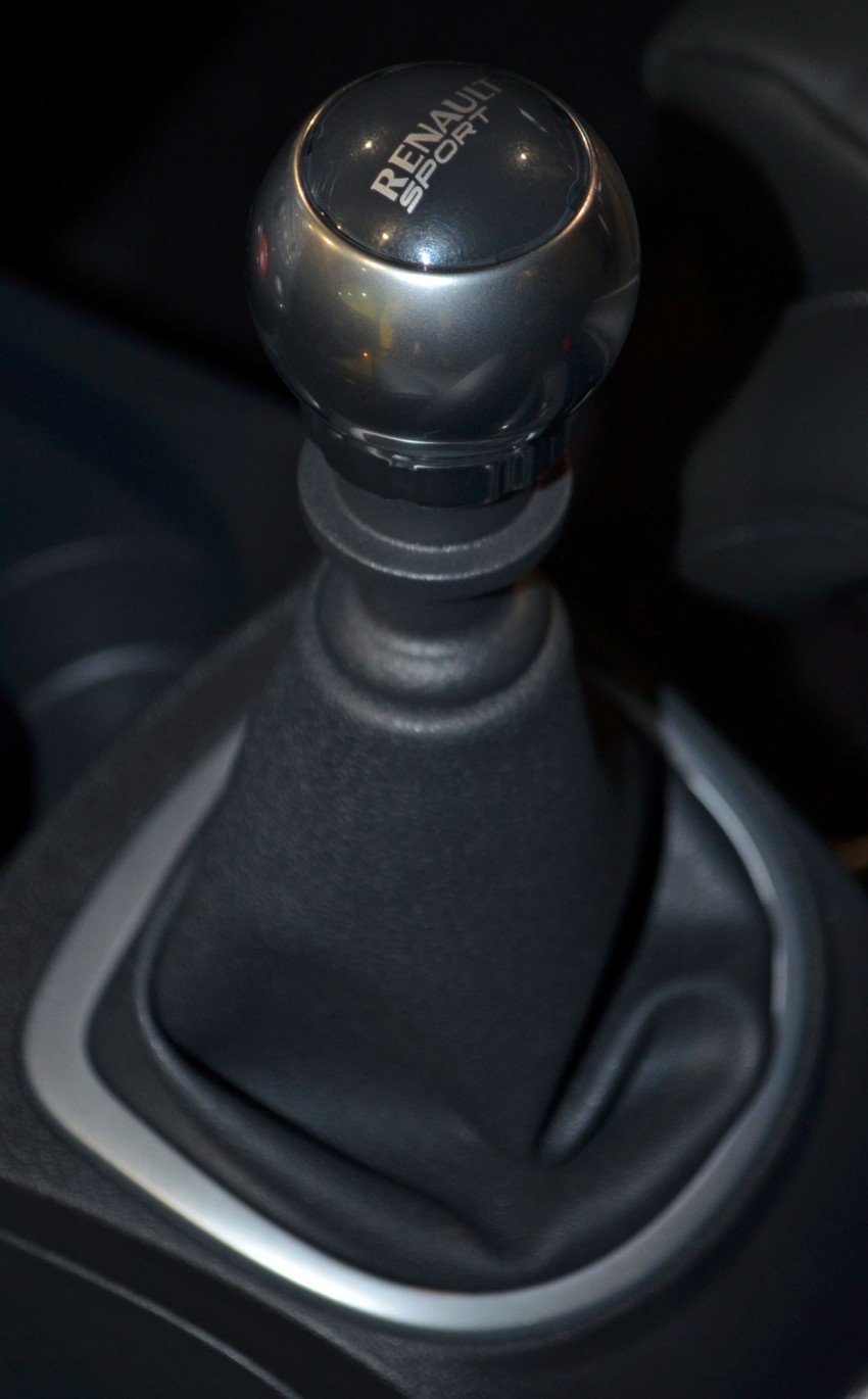 Renault Clio R.S “Ange & Démon” rolls in – RM199k 110809