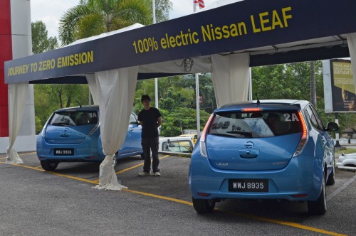 DSC_0164b Nissan Leaf driven around the block – you can try it too!