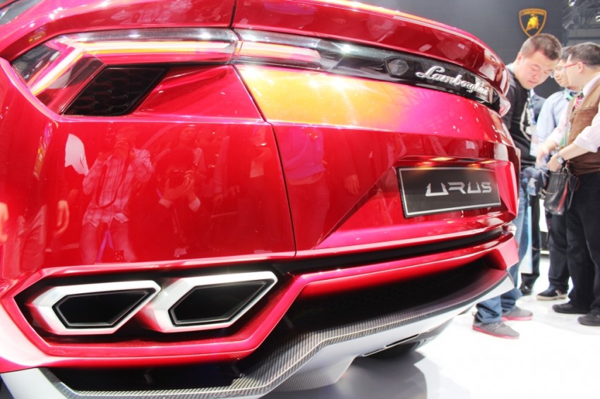 Lambo Urus concept SUV makes world debut in Beijing 102451