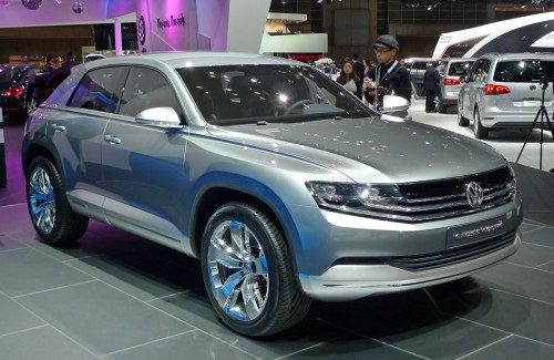 Tokyo 2011: VW Cross Coupe Concept is small but stout