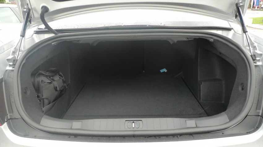 DRIVEN: Peugeot 408 Turbo and 408 2.0 113278