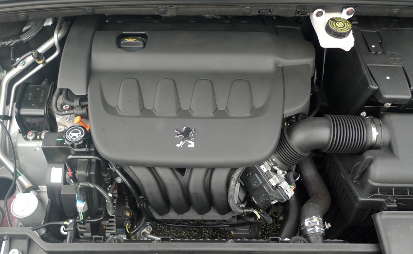 DRIVEN: Peugeot 408 Turbo and 408 2.0 113280