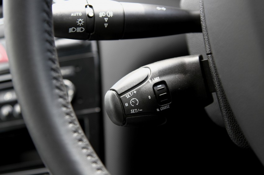 DRIVEN: Peugeot 408 Turbo and 408 2.0 113230