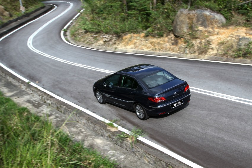 DRIVEN: Peugeot 408 Turbo and 408 2.0 113258