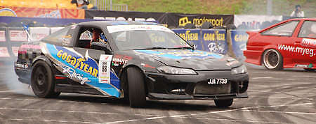 azrina jane Tengku Djan wins Goodyear Formula Drift Malaysia!